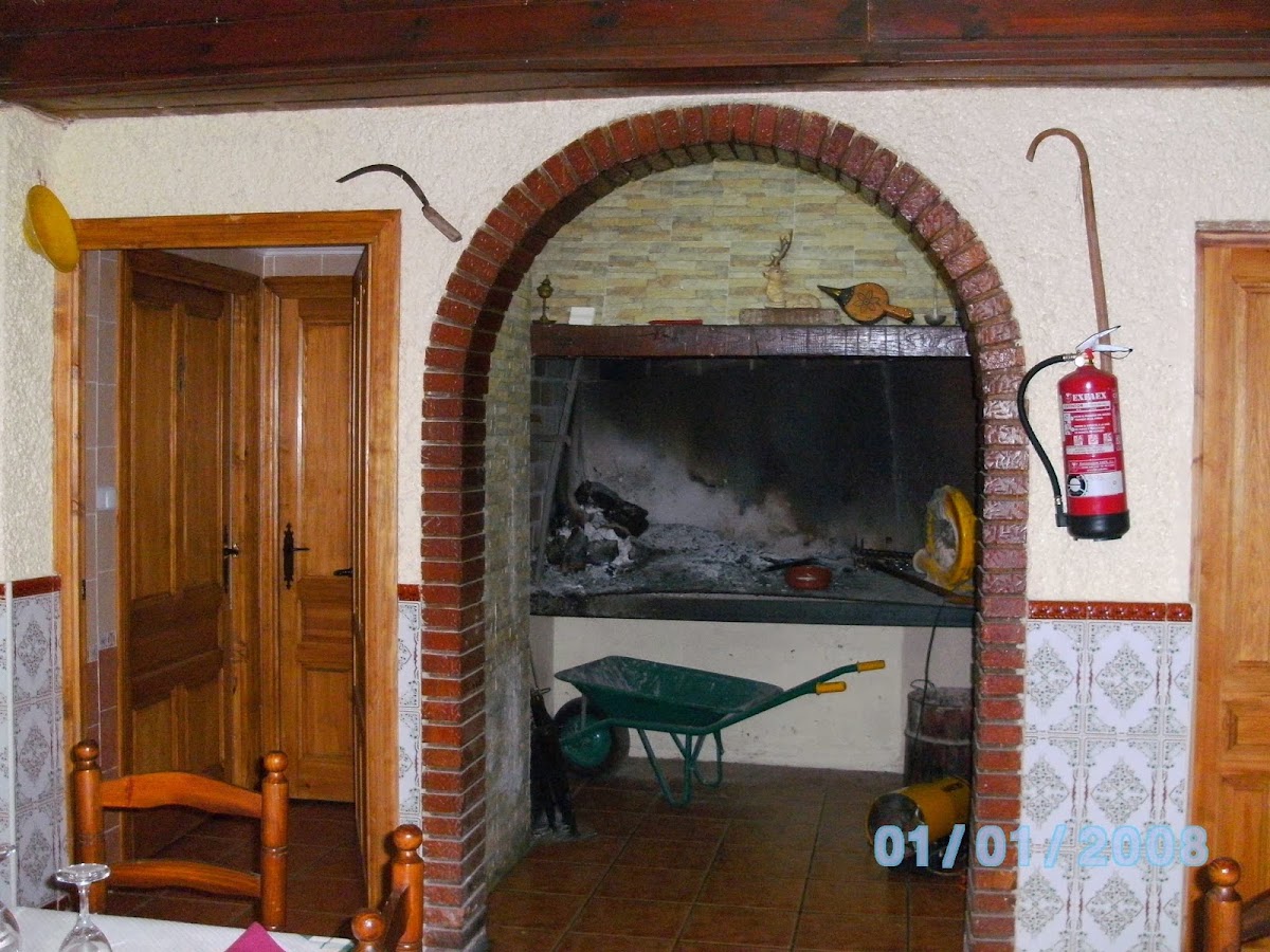 MESON RESTAURANTE EL ALMENDROS